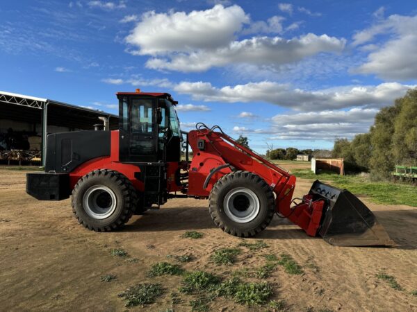 Mammut TL4000 Telescopic Loader, 180HP Cummins - Image 23