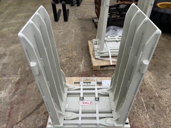 Class 3 Hydraulic Fork Bale Clamps - Image 2