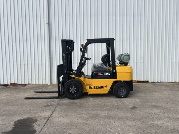 Summit K35 3.5T Dual Fuel Forklift - Image 2