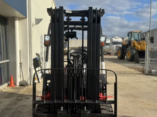 Summit K35L 3.5T LPG Dual Fuel Forklift - Image 5