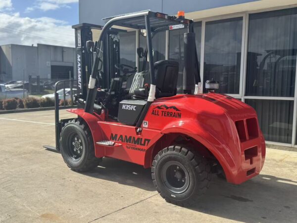 Mammut H35F Rough Terrain Forklift Yanmar Engine 3 Stage 4.5m Container Mast Side-Shift & Positioner - Image 2
