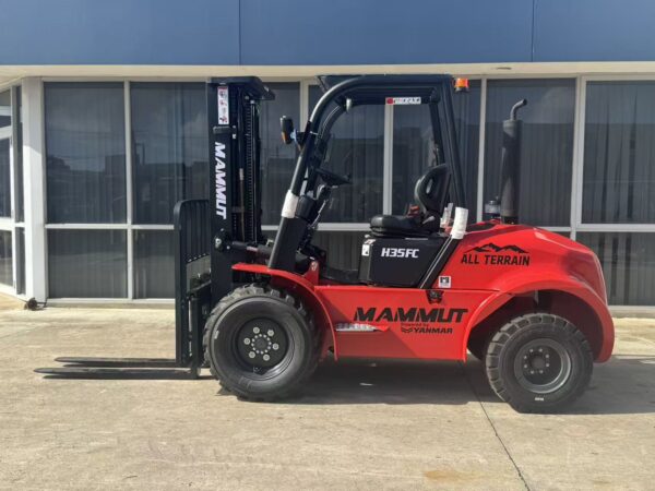 Mammut H35F Rough Terrain Forklift Yanmar Engine 3 Stage 4.5m Container Mast Side-Shift & Positioner - Image 3