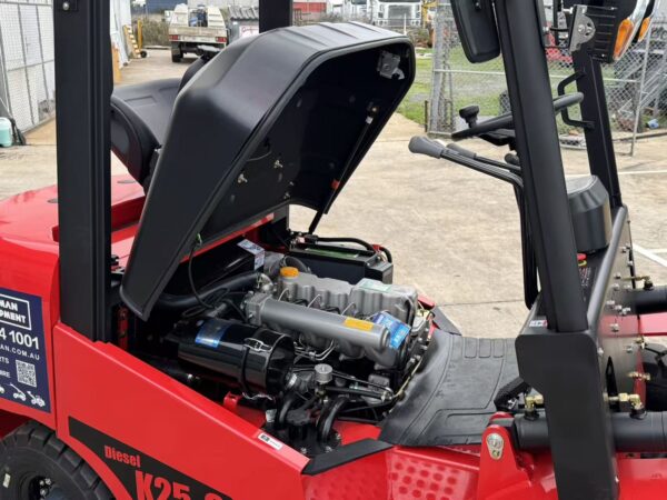Summit K25C 2.5 Ton Diesel Forklift (3m, 2 stage) - Image 20