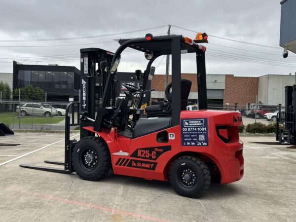 Summit K25C 2.5 Ton Diesel Forklift (3m, 2 stage) - Image 5