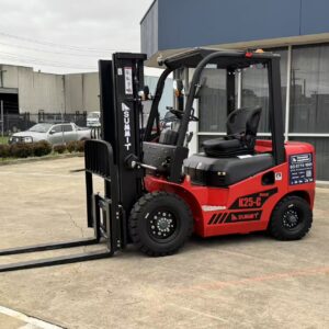 Summit K25C 2.5 Ton Diesel Forklift (3m, 2 stage)