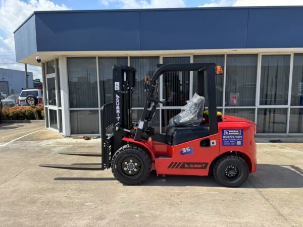 Summit K35C 3.5 Ton Diesel Forklift (3m, 2 Stage) - Image 3