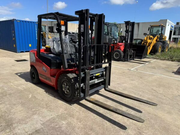 Summit K35C 3.5 Ton Diesel Forklift (3m, 2 Stage) - Image 6