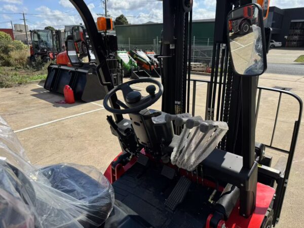 Summit K35C 3.5 Ton Diesel Forklift (3m, 2 Stage) - Image 7
