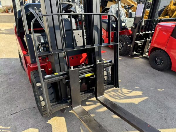 Summit K35C 3.5 Ton Diesel Forklift (3m, 2 Stage) - Image 8
