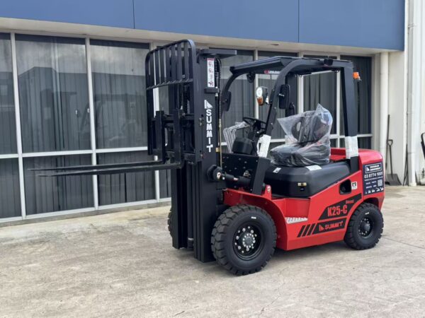Summit K25C 2.5 Ton Diesel Forklift (4.5m, 3 Stage) - Image 2