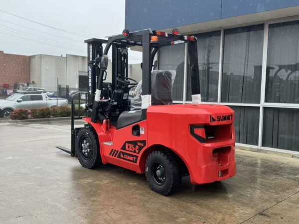 Summit K35C 3.5 Ton Diesel Forklift (4.5m, 3 Stage) - Image 2