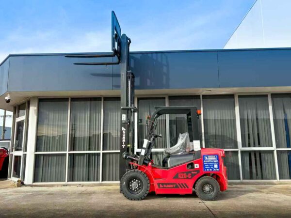 Summit K25C 2.5 Ton Diesel Forklift (4.5m, 3 Stage) - Image 4