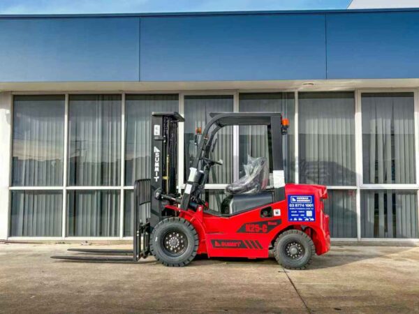 Summit K25C 2.5 Ton Diesel Forklift (4.5m, 3 Stage) - Image 3