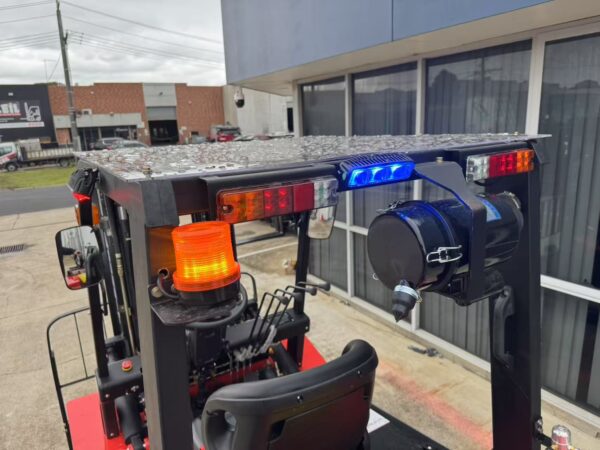 Summit K45 4.5 Ton LPG&Petrol Dual Fuel Forklift (4.5m, 3 Stage) - Image 12