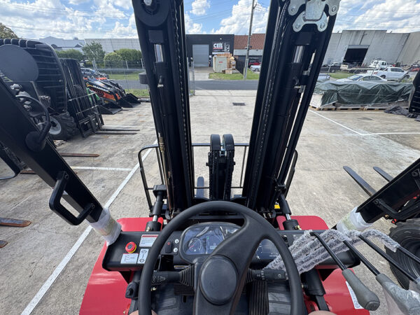 Mammut H35FC Rough Terrain Forklift - Image 6