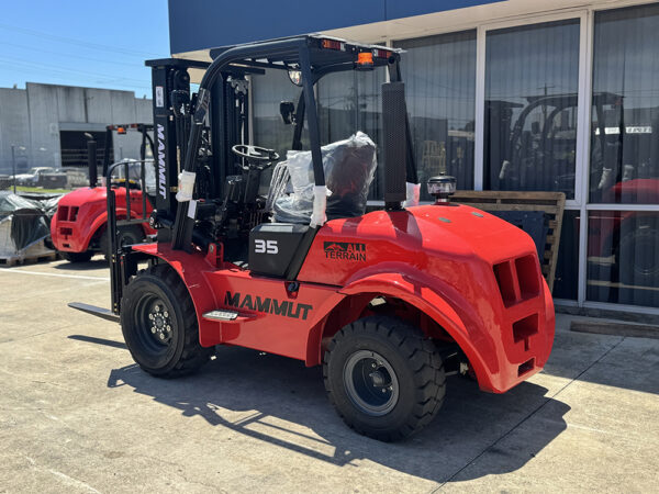 Mammut H35FC Rough Terrain Forklift - Image 4