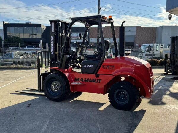 Mammut H35FC Rough Terrain Forklift - Image 4