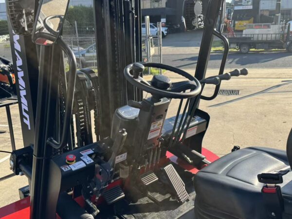 Mammut H35FC Rough Terrain Forklift - Image 13
