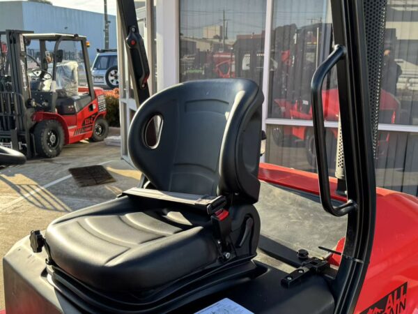 Mammut H35FC Rough Terrain Forklift - Image 12