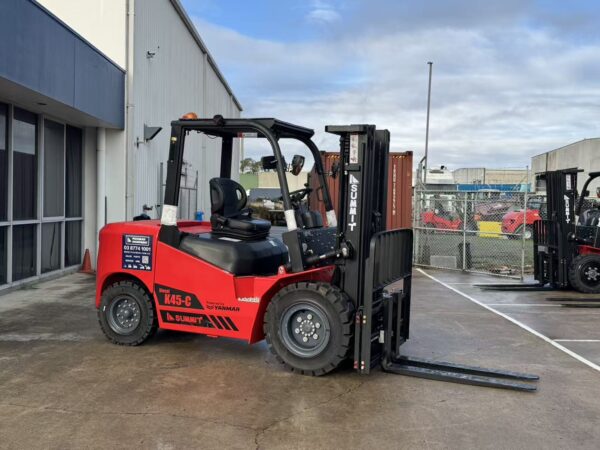 Summit K45D 4.5 Ton Diesel Forklift With Yanmar Engine (4.5m, 3 Stage) - Image 3