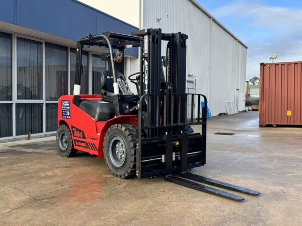 Summit K45D 4.5 Ton Diesel Forklift With Yanmar Engine (4.5m, 3 Stage) - Image 4