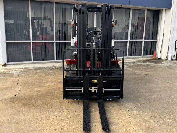 Summit K45D 4.5 Ton Diesel Forklift With Yanmar Engine (4.5m, 3 Stage) - Image 5