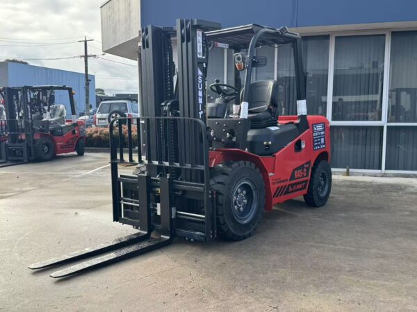 Summit K45D 4.5 Ton Diesel Forklift With Yanmar Engine (4.5m, 3 Stage) - Image 6